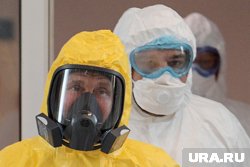 Президент РФ Путин посетил больницу в Коммунарке для пациентов с подозрением на коронавирус
