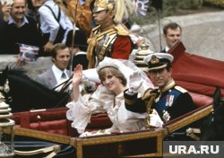 Диана родилась 1 июля 1961 года и навсегда изменила образ королевской семьи