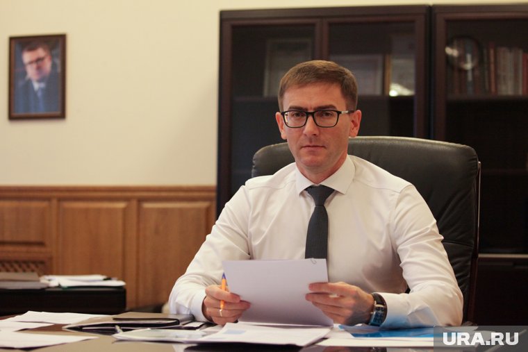 Куратор внутренней политики Роман Воллерт огласил итоги опроса челябинцев об отношении к мигрантам