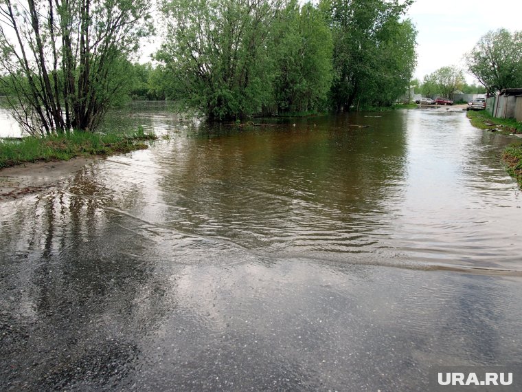 Уровень воды в большинстве затопленных районов ХМАО за сутки снизился