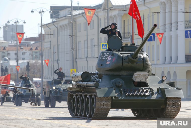 Т-34 всегда участвует в Парадах Победы