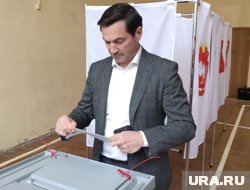 Мэр Челябинска Лошкин отдал свой голос на выборах