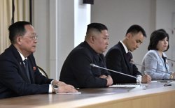 Ким Чен Ын проследил за испытаниями твердотопливного двигателя большой тяги