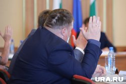 В Урае досрочно лишит мандата депутата Насибуллина, осужденного за оскорбление спикера