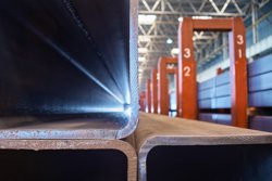 К Дню Металлурга Уралтрубпром закончил большой проект электронной системы цифровых двойников по трубоэлектросварочным агрегатам
