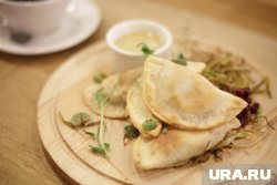 Посикунчики делают с разными начинками