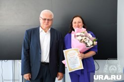 Почетную грамоту вручили доценту ШПГУ 