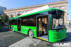 Автобус врезался в столб