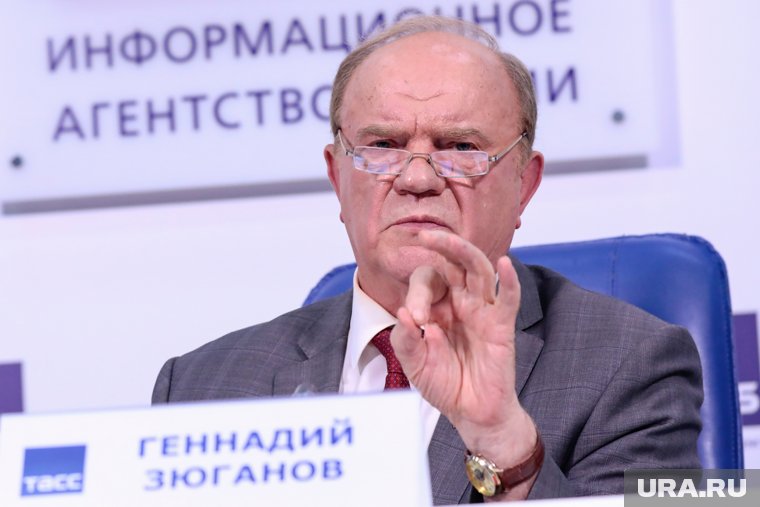 Зюганов пошел на сделку с властями по выборам костромского губернатора, сообщил источник URA.RU