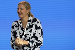 Ковентри закончила Орбенский университет 