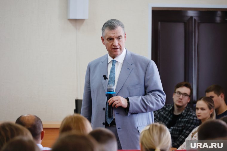 Глава ЛДПР Леонида Слуцкий рассказал студентам Кургана про идеи Владимира Жириновского