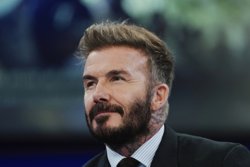 Дэвид Бекхэм примерил на себя роль барбера