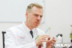 Рыжий отметил, что сейчас в школах могут оказать только первую помощь и провести вакцинацию 
