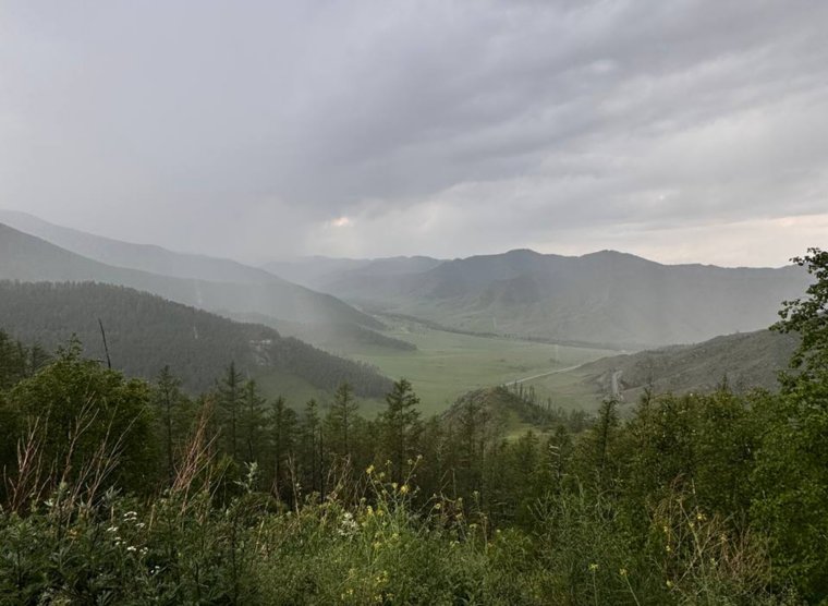 Алтай начинается еще по дороге