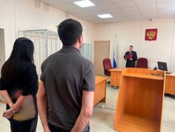 В Кургане вынесли приговор участникам ОПГ, выдававшим мигрантам поддельные сертификаты