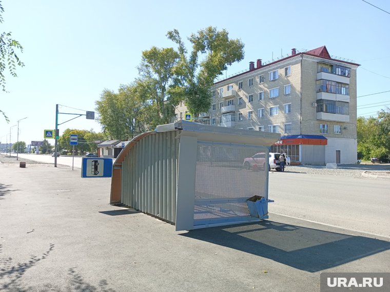 Остановка упала в Кургане
