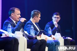 С мэром Орловым и гонщиком Сергеем Карякиным