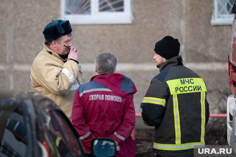 Огнеборцы спасли на пожаре 12 человек, в том числе 4 детей (архивное фото)