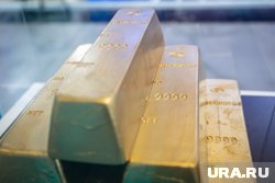Спрос на золото остается высоким среди инвесторов