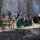 На стихийном кладбище под Курганом, где хоронили бойцов СВО, объявили охоту на черных копателей