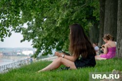Погоду определяет крупный антициклон, благодаря которому температура будет на 5–6 градусов выше климатической нормы
