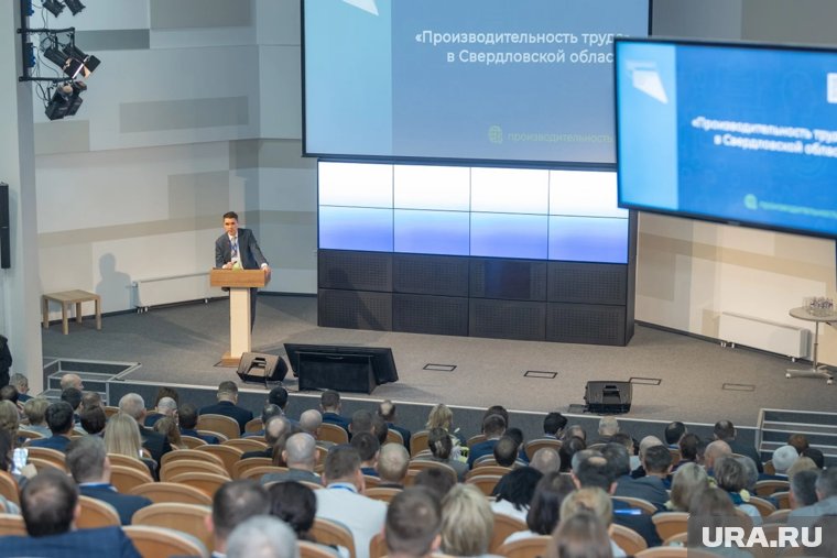 15 октября в Технопарке «Университетский» губернатор Денис Паслер проведет открытое совещание о развитии господдержки в сфере производительности труда