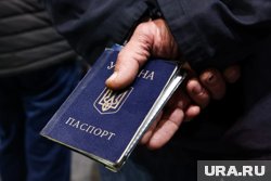 Зеленский рассмотрит петицию о лишении гражданства Украины Труханова