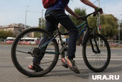 Велосипедист сбил ребенка на улице в начале мая