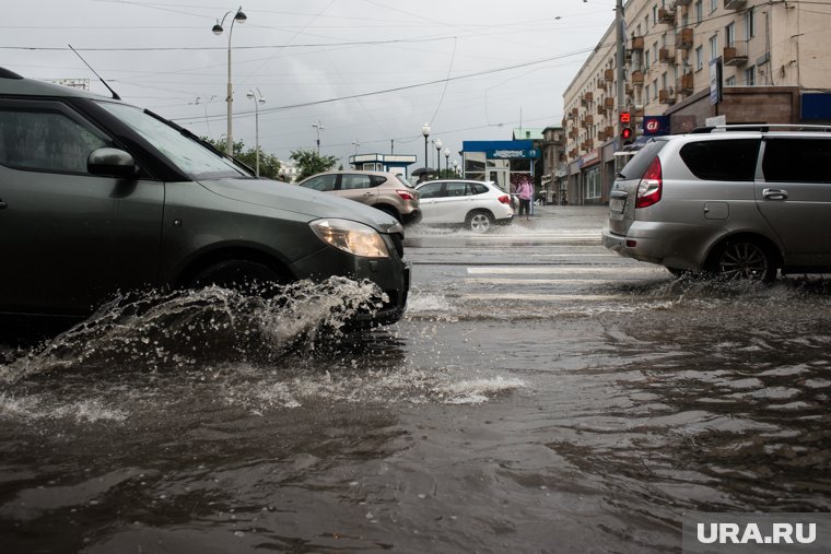 По словам очевидцев, рабочие не установили дорожные знаки