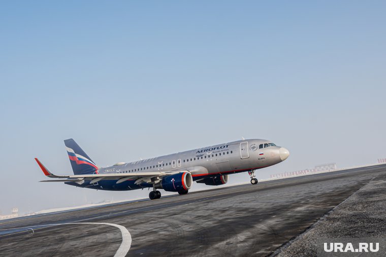В 12:21 часов сняли ограничения на прилеты и вылеты