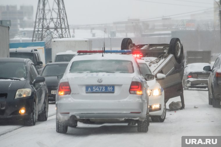 На тюменской трассе в ДТП пострадала 2-х летняя девочка