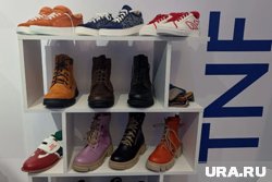 Наличие обувного стенда на TNF — впервые 