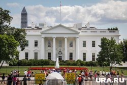 В США расследуют попытки неизвестного выдать себя за главу аппарата Белого дома