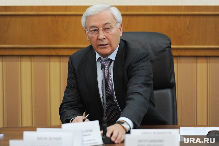 Юрий Карликанов «отрезал»  себя от политики