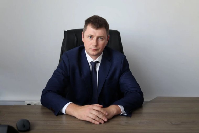 Семин обладает значительным опытом работы в аэрокосмической отрасли
