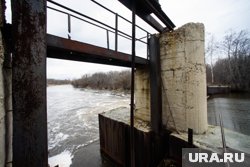 Вода размыла промысловую дорогу на Муравленко (архивное фото) 