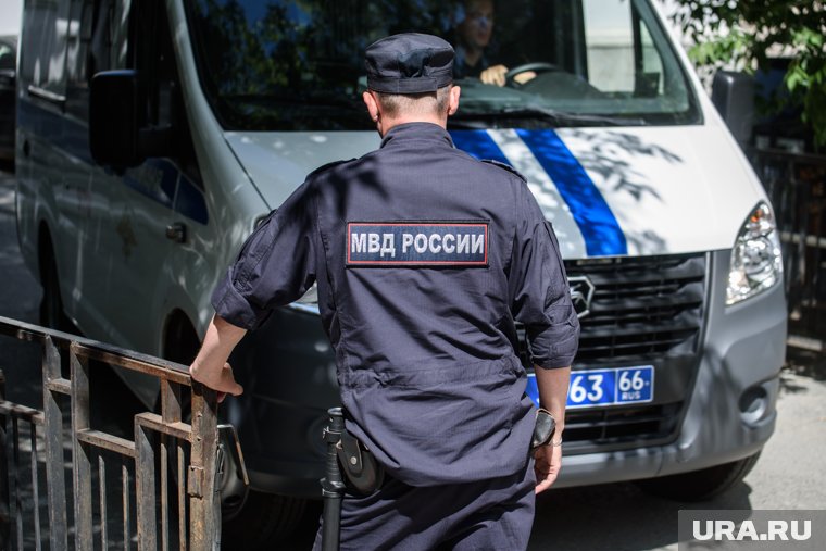 Полиция и УФСИН разыскивают югорчанина, который сбежал из колонии-поселения
