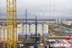 В Нижневартовске губернатор Кухарук проинспектировал строительство дорог и соцобъектов 