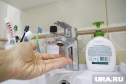 Британские стоматологи сообщили, что смачивание щетки не обязательно перед чисткой зубов