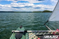 Комплекс находится на берегу озера Увильды