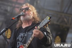 Владимир Кузьмин оплатил похороны младшего брата