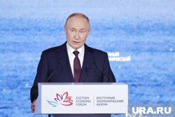 Путин поздравил россиян с Днем воссоединения новых регионов с РФ