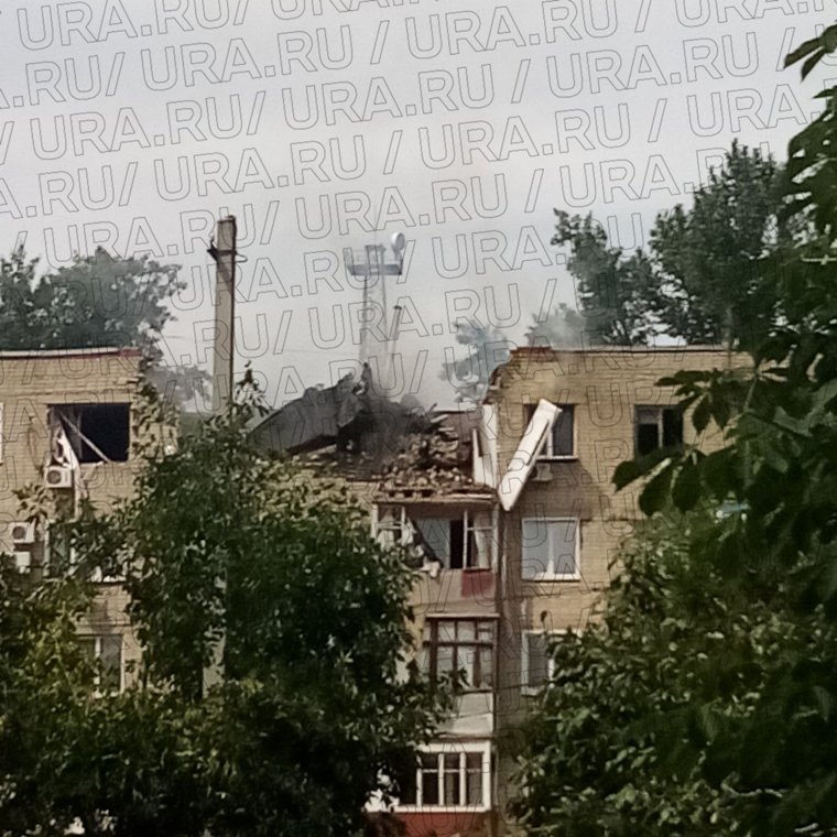 Пострадали три квартиры