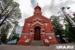 Сквер обустроили за церковью