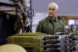 Белоусов в Таджикистане обсудил с военными их участие в международных учениях