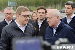 Алексей Текслер (второй слева) потребовал закончить участок малого обхода Челябинска до октября
