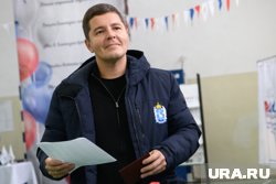 Артюхов поздравил ямальцев с Днем России
