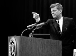Кеннеди застрелили в Далласе 22 ноября 1963 года