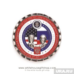 Монета с изображением Трампа и Путина продается в Вашингтоне