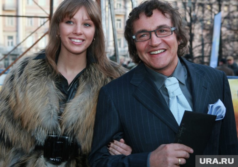 Полина и Дмитрий официально узаконили свои отношения в 2009 году